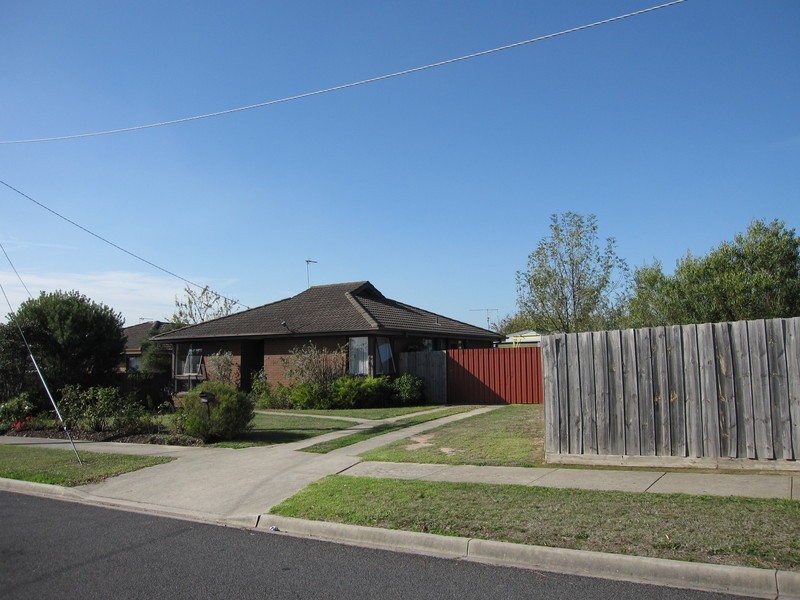 28-30 Willow Street, Churchill VIC 3842