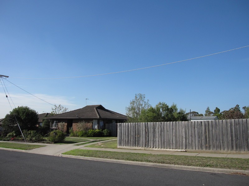 28-30 Willow Street, Churchill VIC 3842