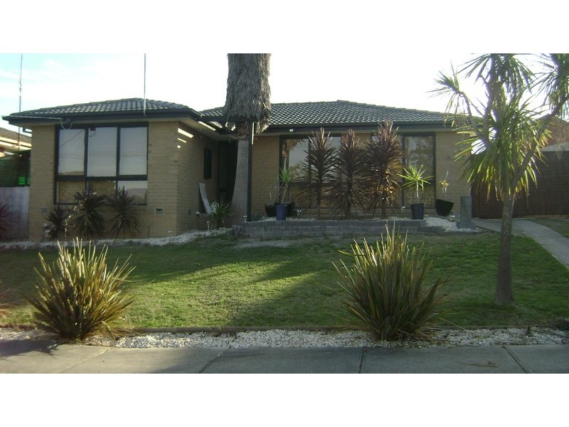 11 McCarthy Street, Churchill VIC 3842