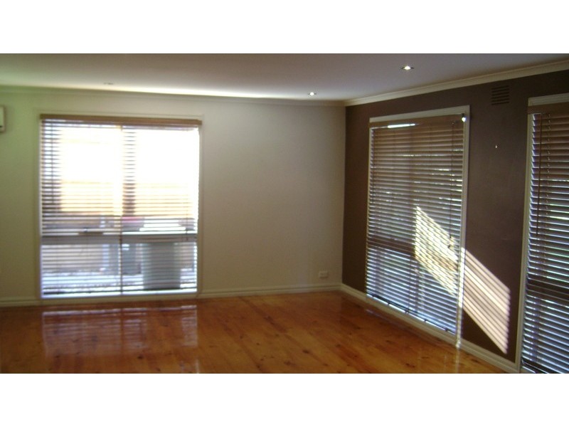 11 McCarthy Street, Churchill VIC 3842