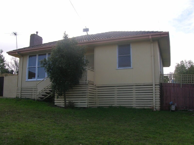 39 Robertson Street, Morwell VIC 3840
