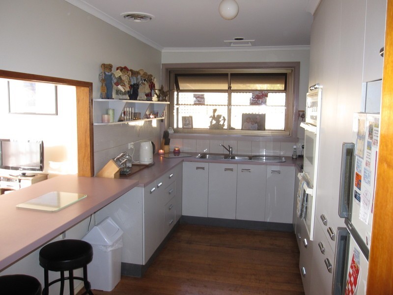 13 Wattle Crescent, Churchill VIC 3842