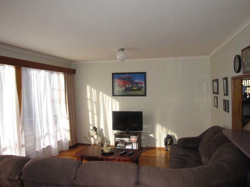 13 Wattle Crescent, Churchill VIC 3842