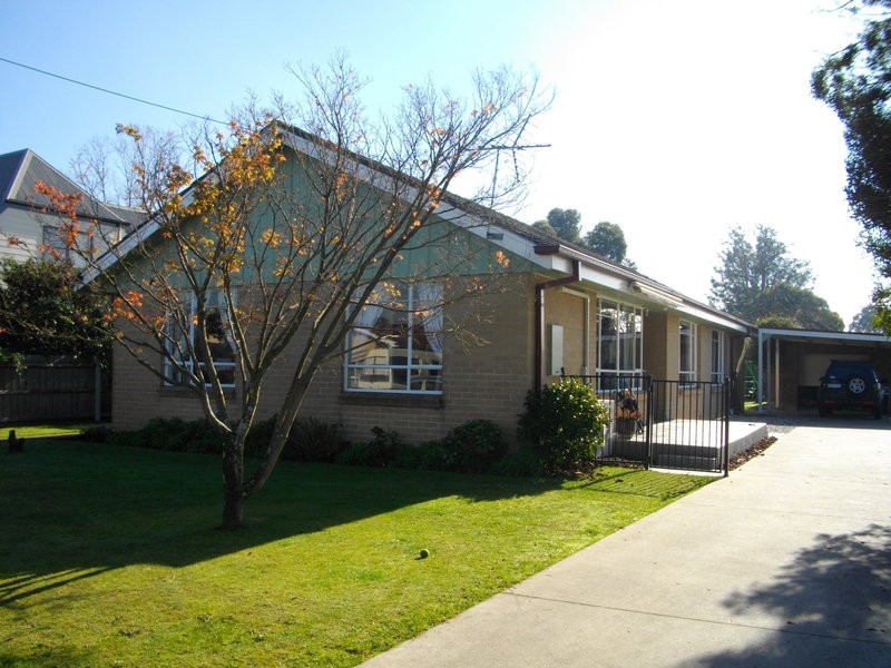 15 Quigley Street, Yinnar VIC 3869