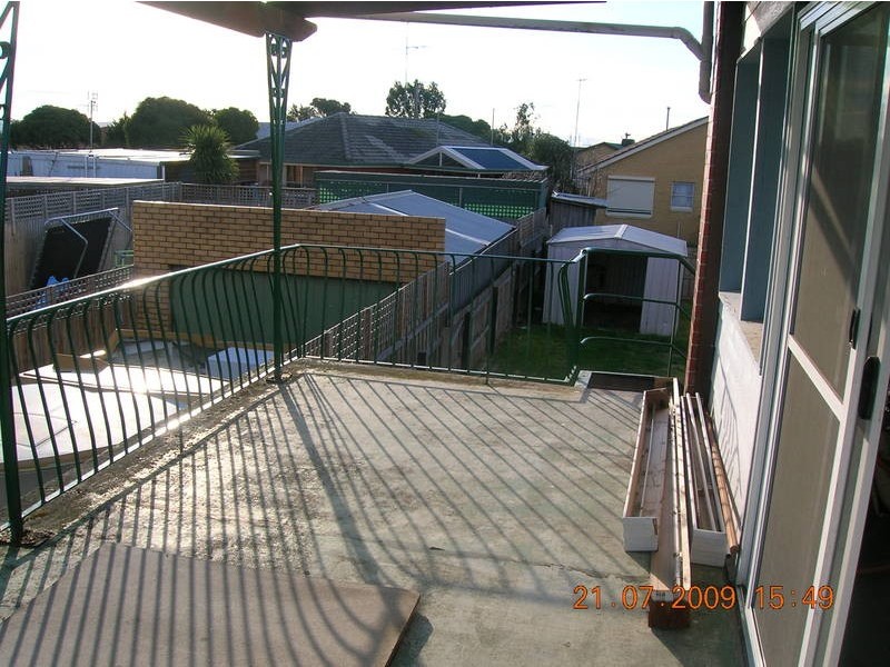 47-49 White Parade, Churchill VIC 3842