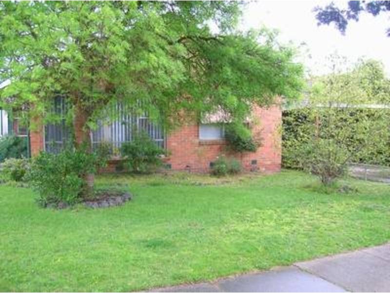 5 Fraser Crescent, Churchill VIC 3842