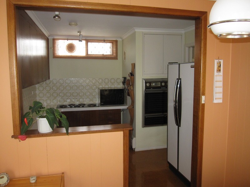 18 Latter Grove, Churchill VIC 3842