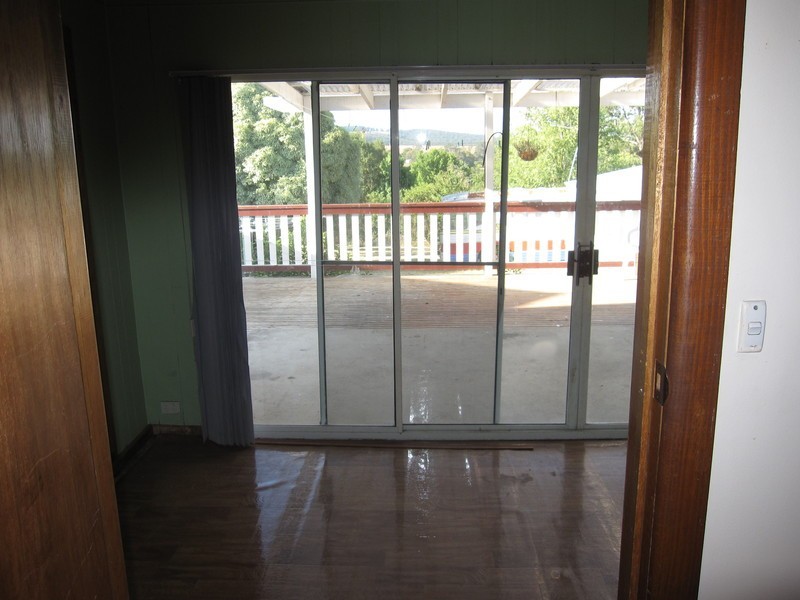 33 Couper Street, Mirboo North VIC 3871