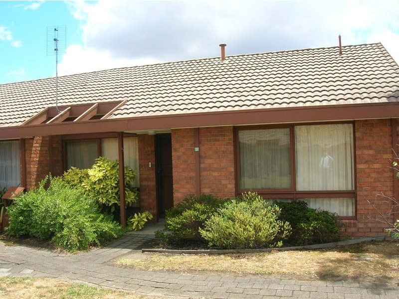 65 Dell Circuit, Morwell VIC 3840