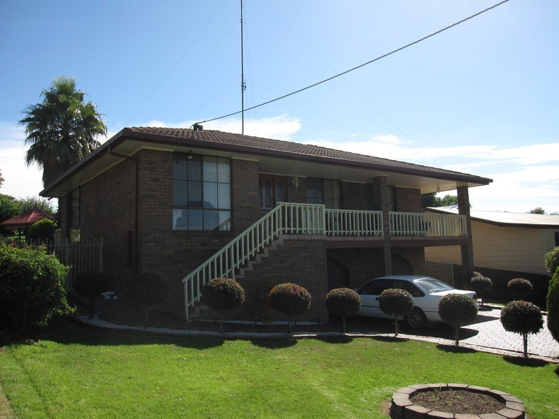 31 Giles Street, Mirboo North VIC 3871