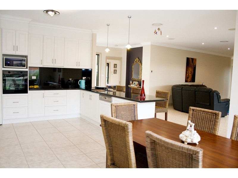 8 Jacob Court, Morwell VIC 3840