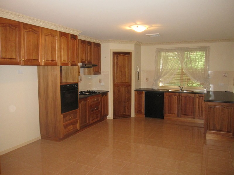 6 Noonga Place, Morwell VIC 3840