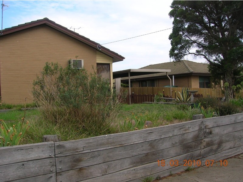 11 Willow Street, Churchill VIC 3842