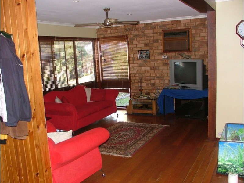 11 Willow Street, Churchill VIC 3842