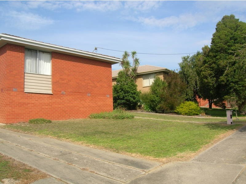 6 Blackwood Crescent, Churchill VIC 3842