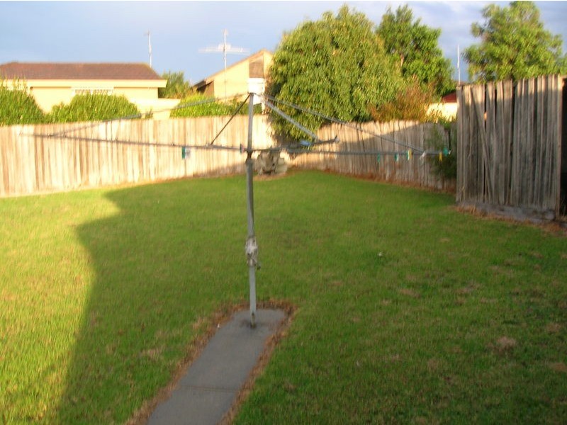 6 Blackwood Crescent, Churchill VIC 3842