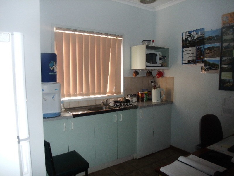 72 – 74 Centre Road & 103 – 105 Alexanders Road, Morwell VIC 3840