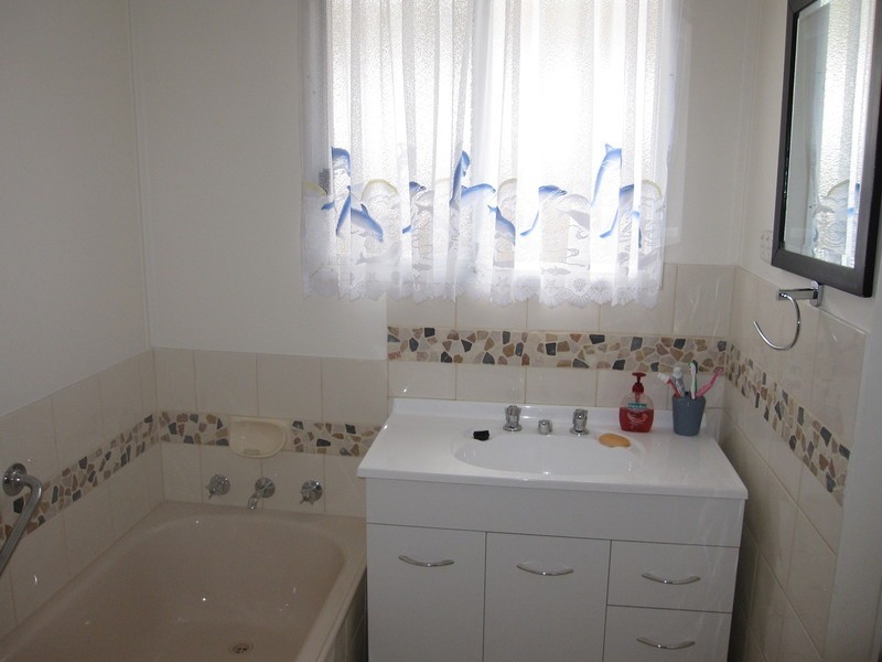 65 Maple Crescent, Churchill VIC 3842