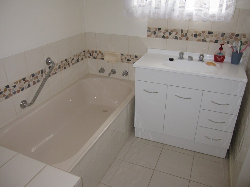 65 Maple Crescent, Churchill VIC 3842