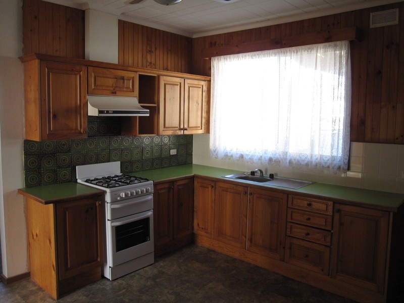 8 Dunbar Avenue, Morwell VIC 3840