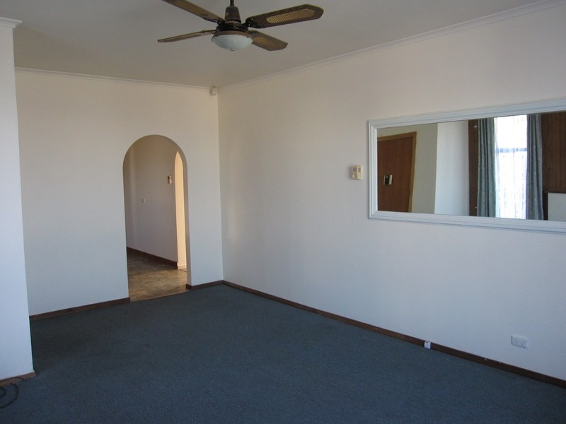 8 Dunbar Avenue, Morwell VIC 3840