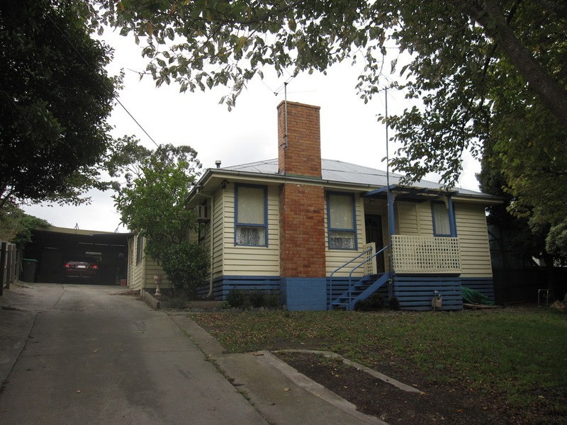 30 Cynthia Street, Morwell VIC 3840
