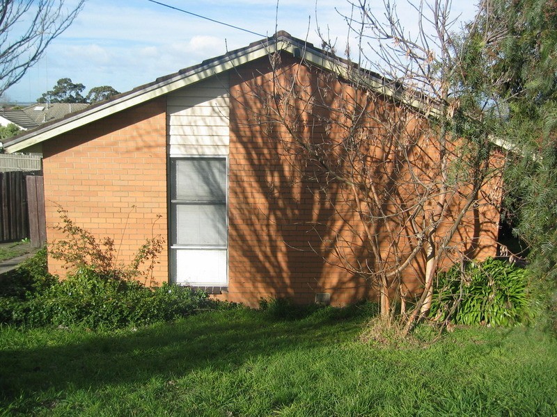 4 Rintoull Street, Morwell VIC 3840