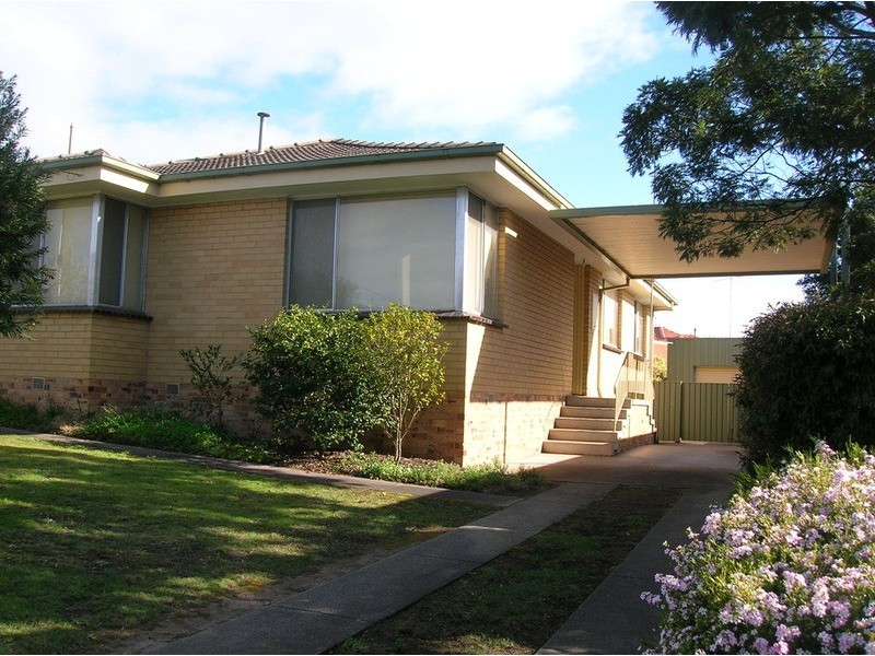 7 Wicks Crescent, Morwell VIC 3840