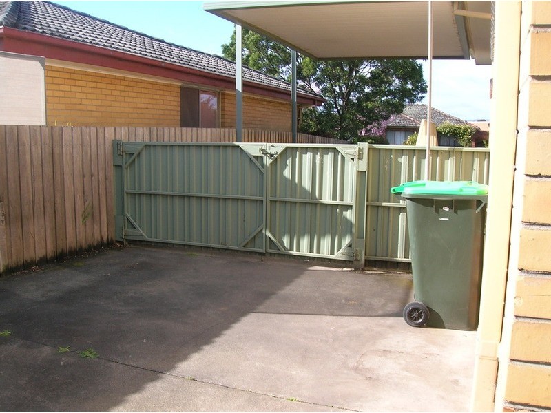 7 Wicks Crescent, Morwell VIC 3840