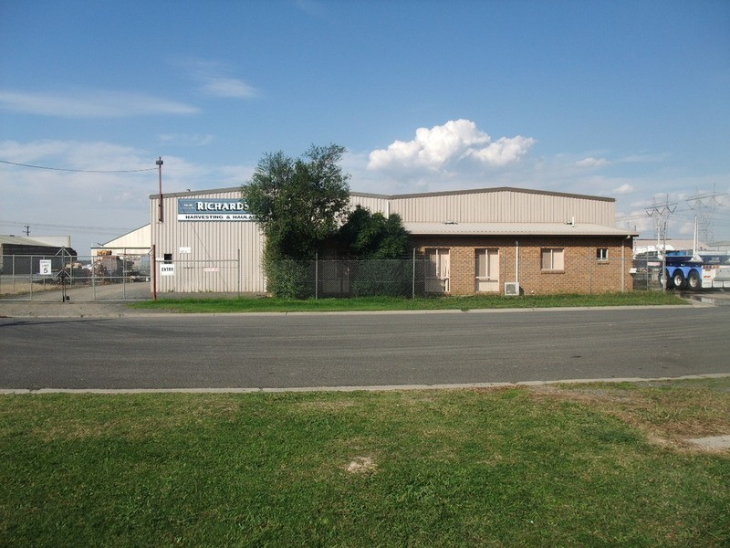 72 – 74 Centre Road & 103 – 105 Alexanders Road, Morwell VIC 3840