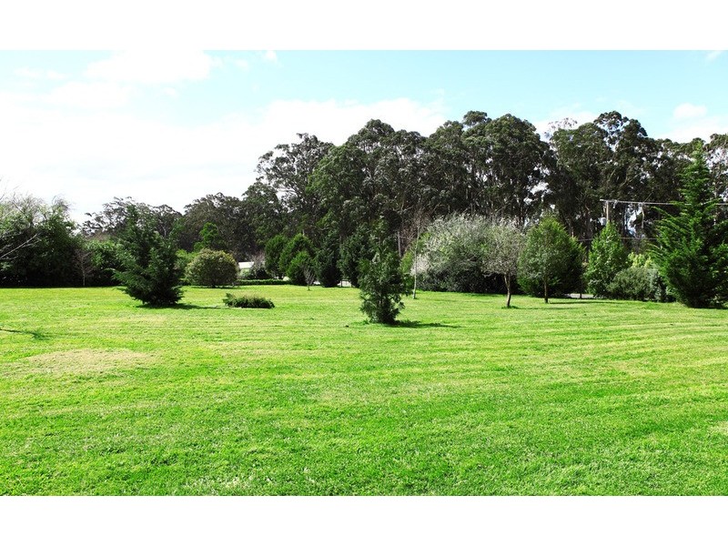 25 Stitchling Street, Carrajung VIC 3844