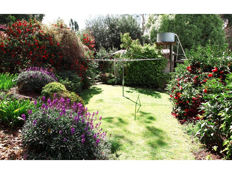 25 Stitchling Street, Carrajung VIC 3844