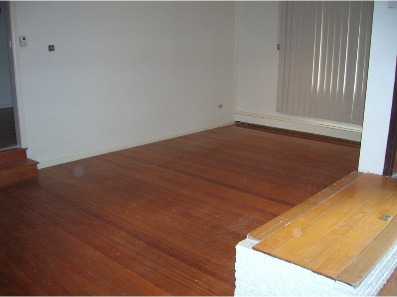 17 Crinigan Road, Morwell VIC 3840