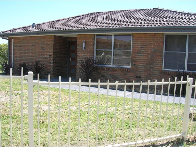 52 McDonald Way, Churchill VIC 3842