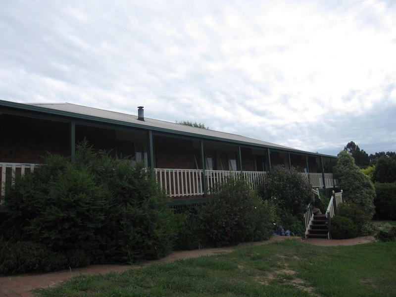 48 Wells Road, Mirboo North VIC 3871