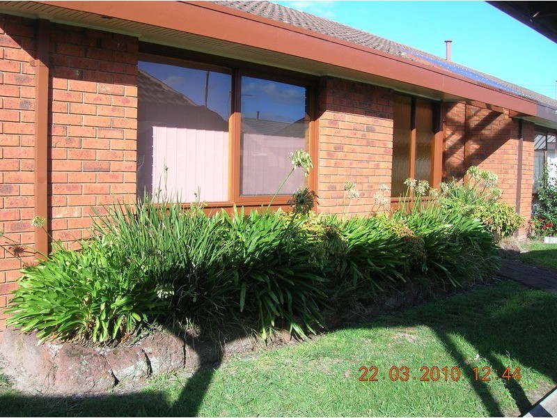 8 Strath Place, Morwell VIC 3840