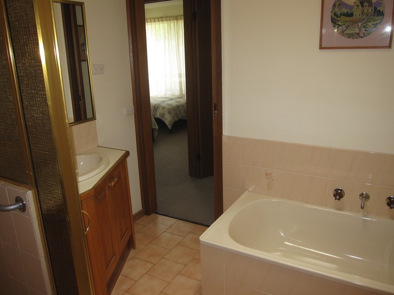 4/9 – 11 Baromi Road, Mirboo North VIC 3871