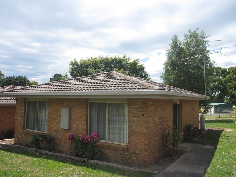 4/9 – 11 Baromi Road, Mirboo North VIC 3871