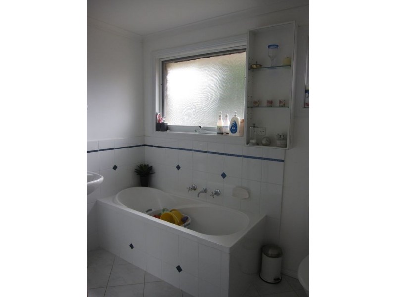 4 Wyung Drive, Morwell VIC 3840