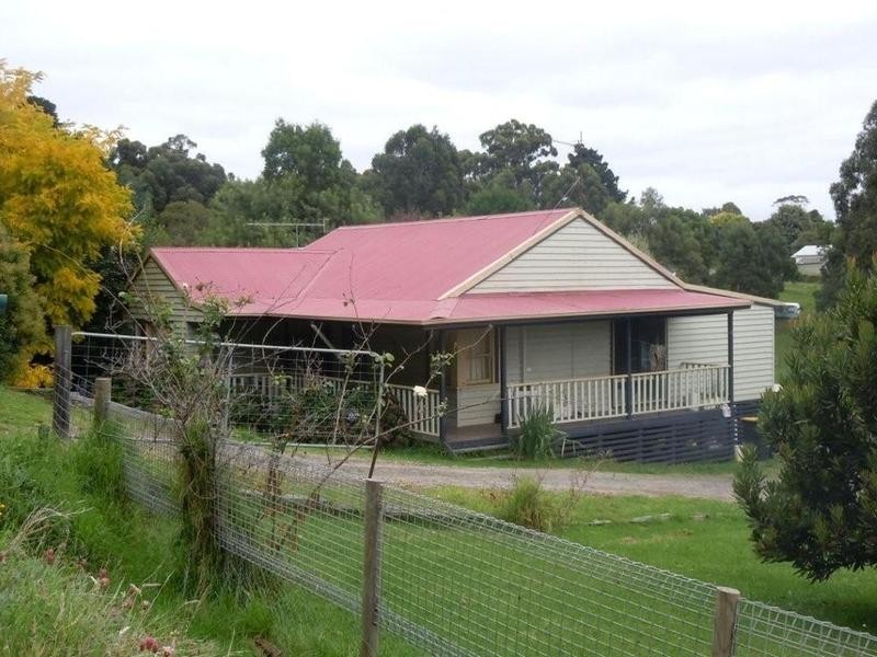 9-11 Thorpdale Road, Mirboo North VIC 3871