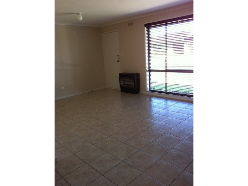 2/30 Spring Court, Morwell VIC 3840