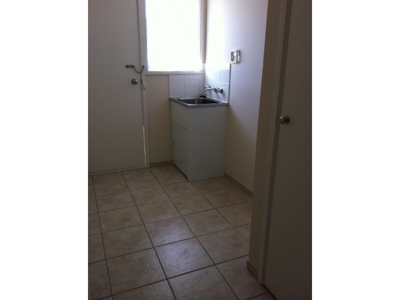 2/30 Spring Court, Morwell VIC 3840