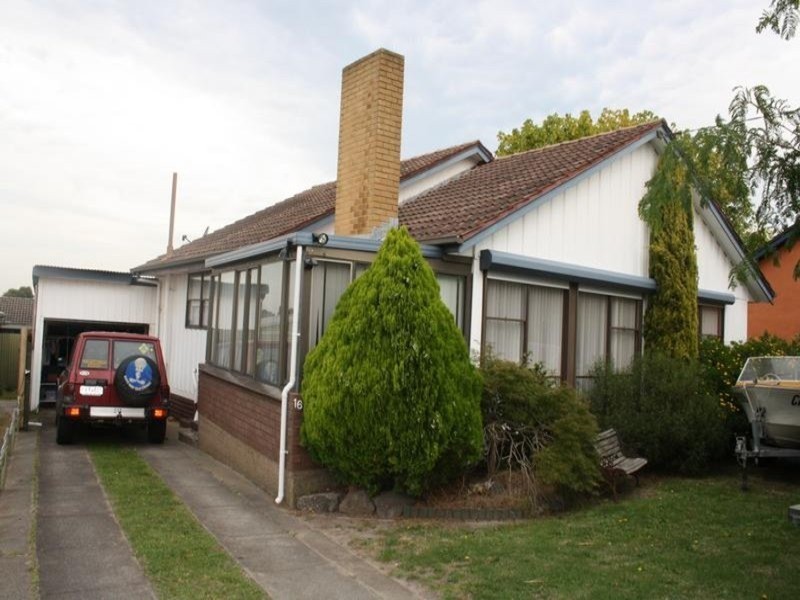 16 Junier Street, Morwell VIC 3840