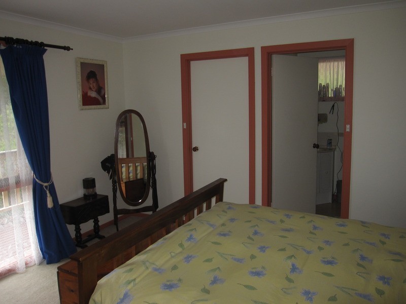 48 Wells Road, Mirboo North VIC 3871