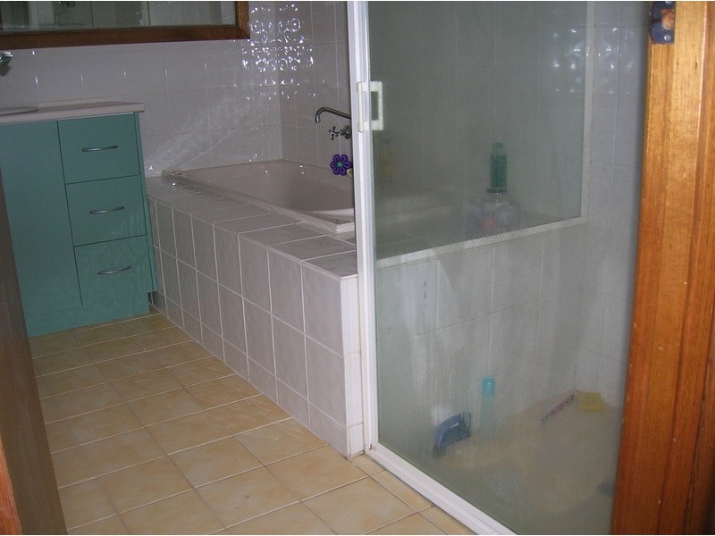 6 Catterick Avenue, Churchill VIC 3842