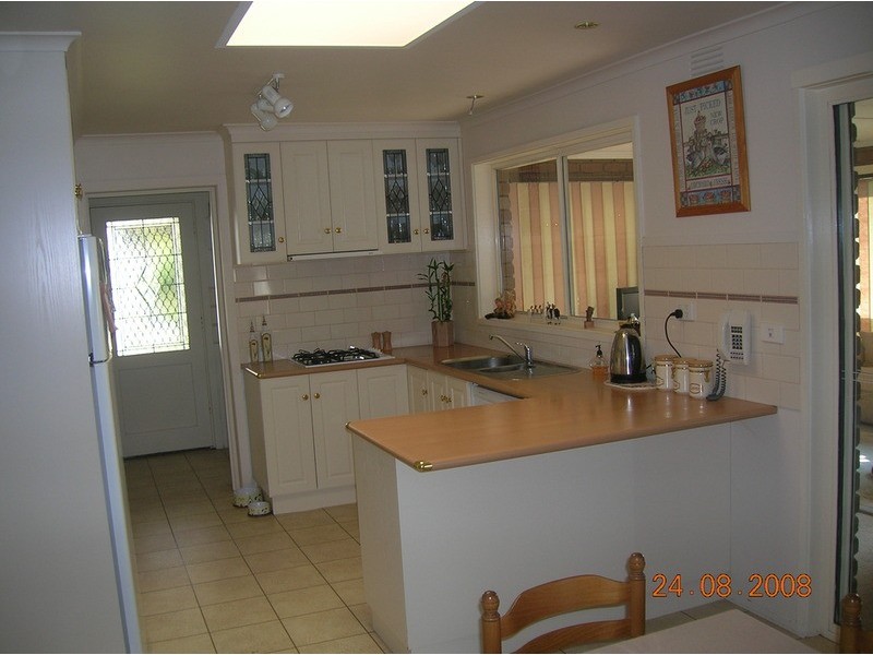 9 Waratah Drive, Morwell VIC 3840