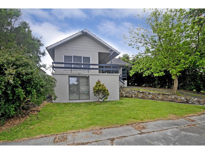 4 Christina Street, Morwell VIC 3840