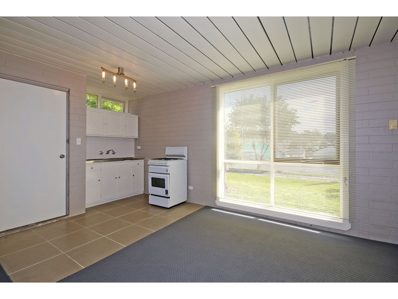 4 Christina Street, Morwell VIC 3840