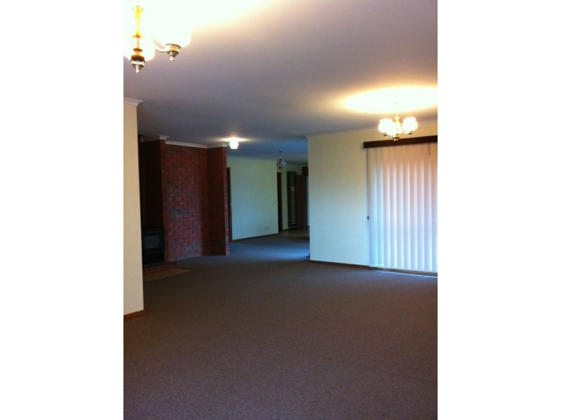 11 Gunyah Grove, Traralgon VIC 3844