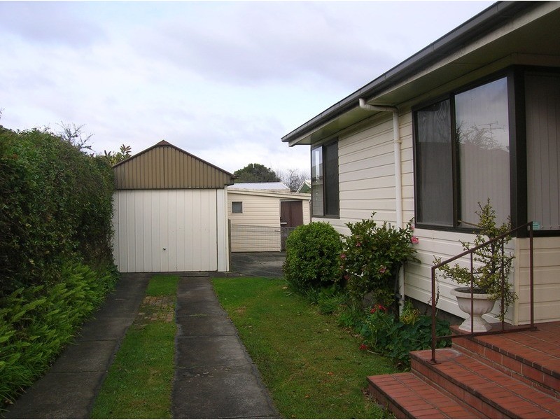 28 Hopetoun Avenue, Morwell VIC 3840